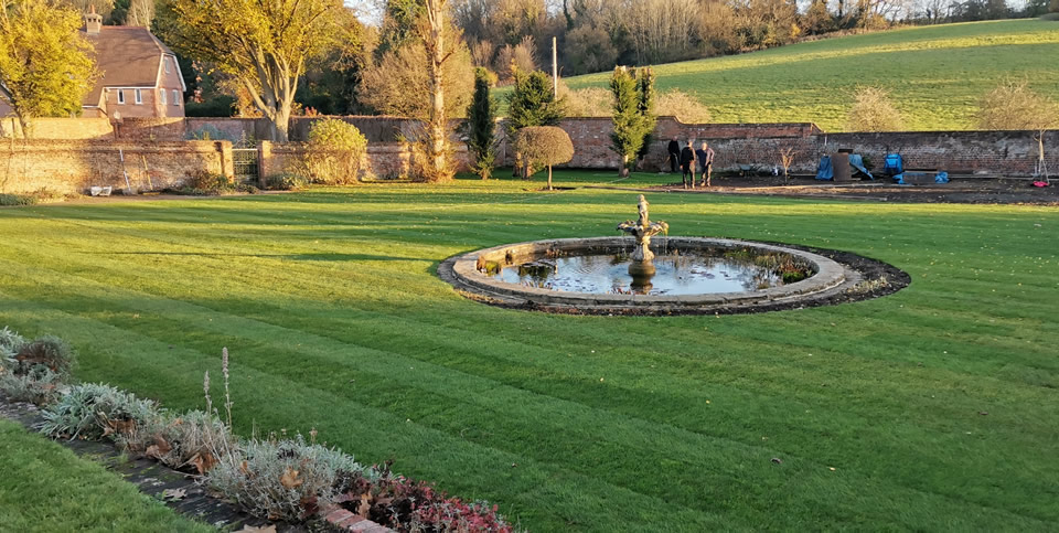 Complete garden returfing - Hedgerly Gerrards Cross