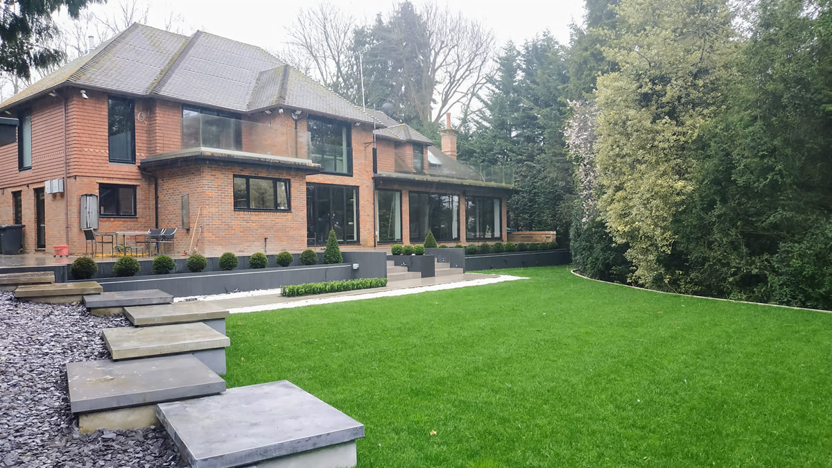 Full Returf & Planting, Flackwell Heath